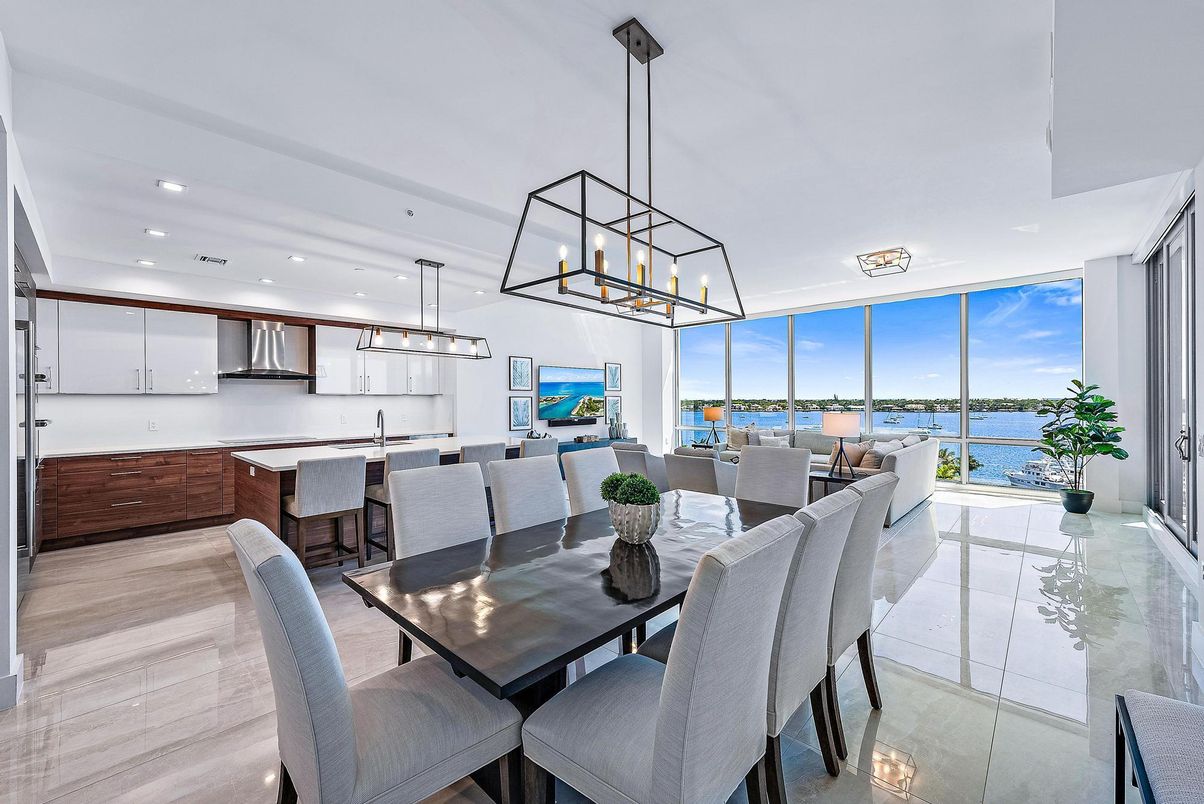 Chandelier, Dining room, Interior, Kitchen, Pendant Lights, Recessed Lighting, Water, Wood Texture Flooring