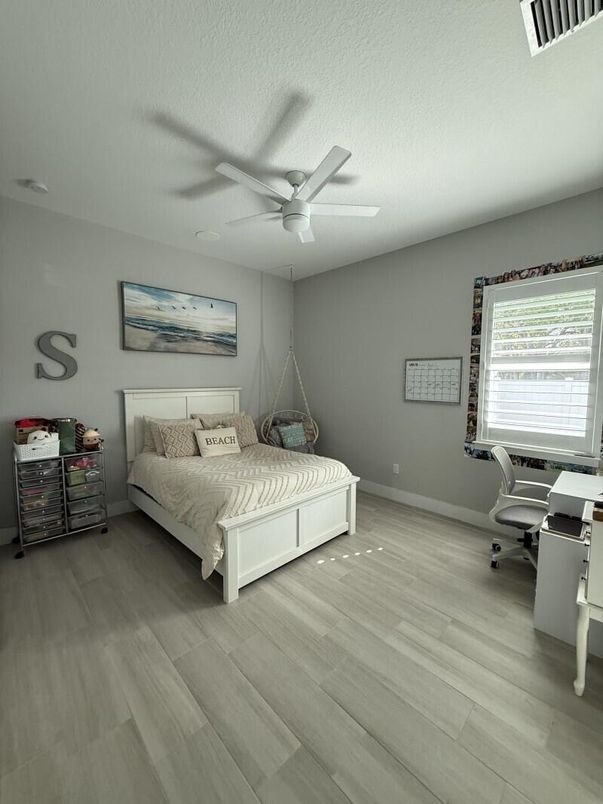 Bedroom, Home Office, Interior, Wood Texture Flooring