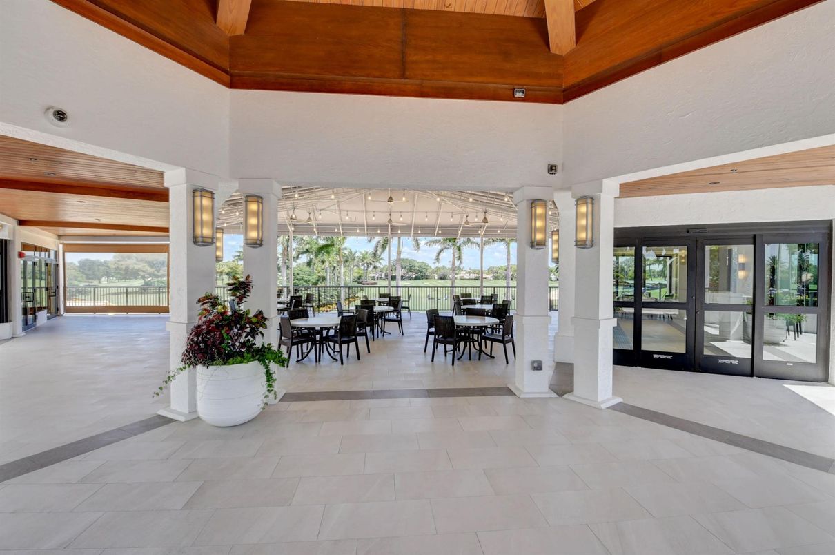 Dining room, Interior, Wooden Beams, Wooden Ceilings