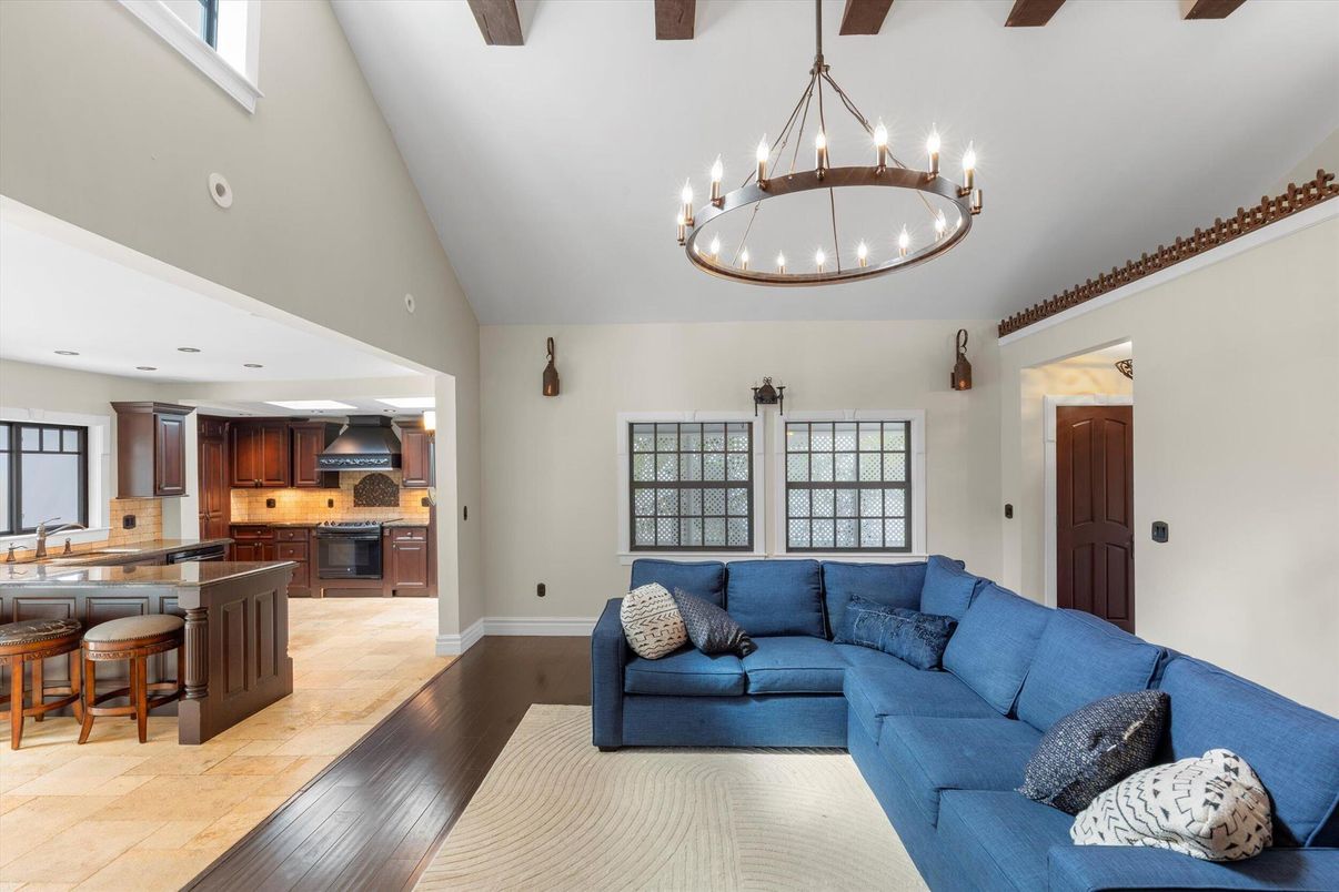 Interior, Kitchen, Living room, Pendant Lights, Stainless Steel Appliances