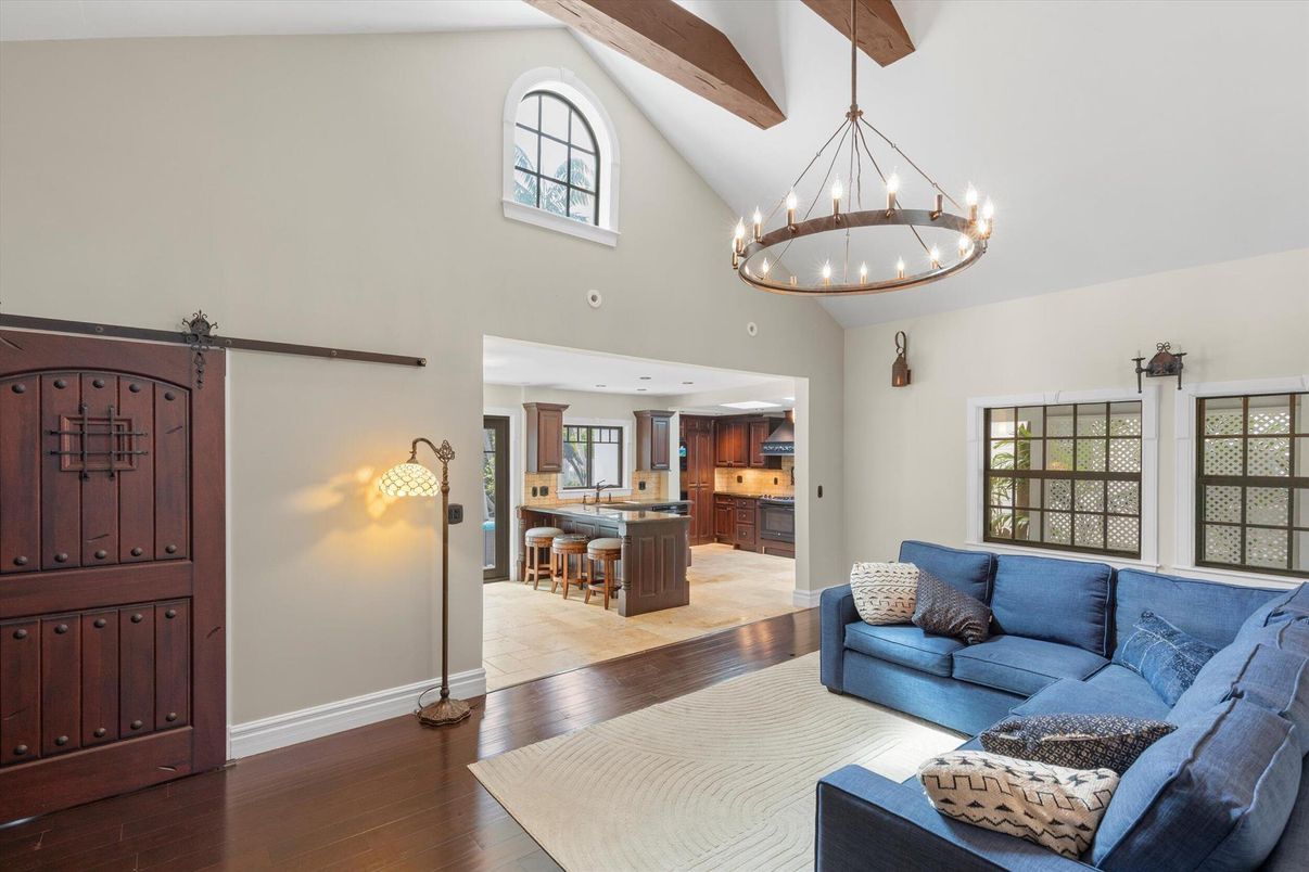 Chandelier, Interior, Kitchen, Living room, Pendant Lights, Wooden Beams, Wood Texture Flooring