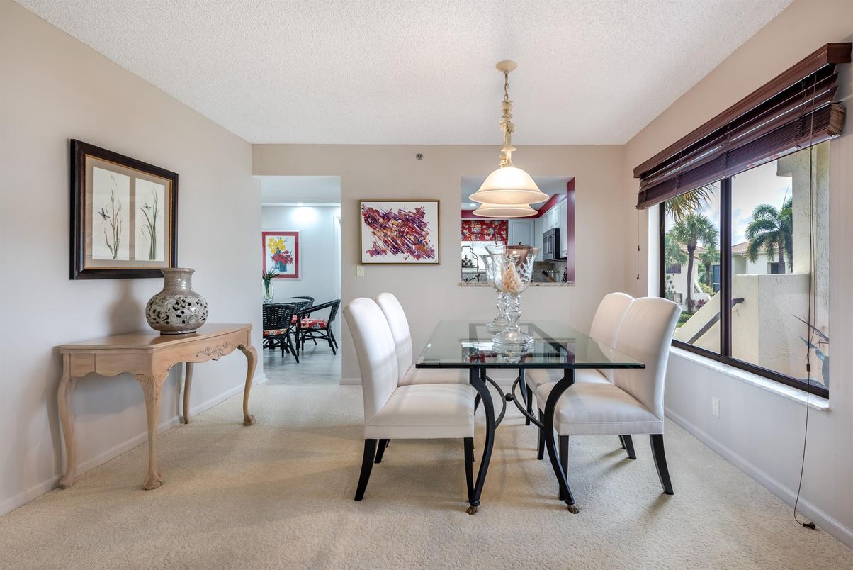 Dining room, Interior