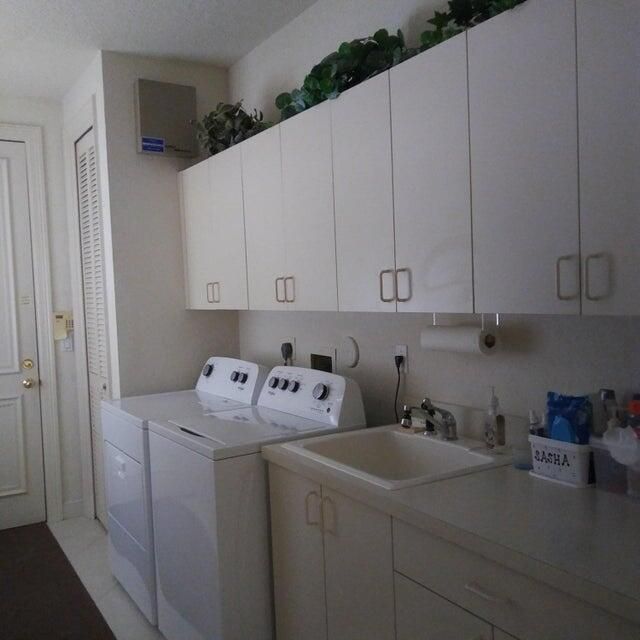 Interior, Washer