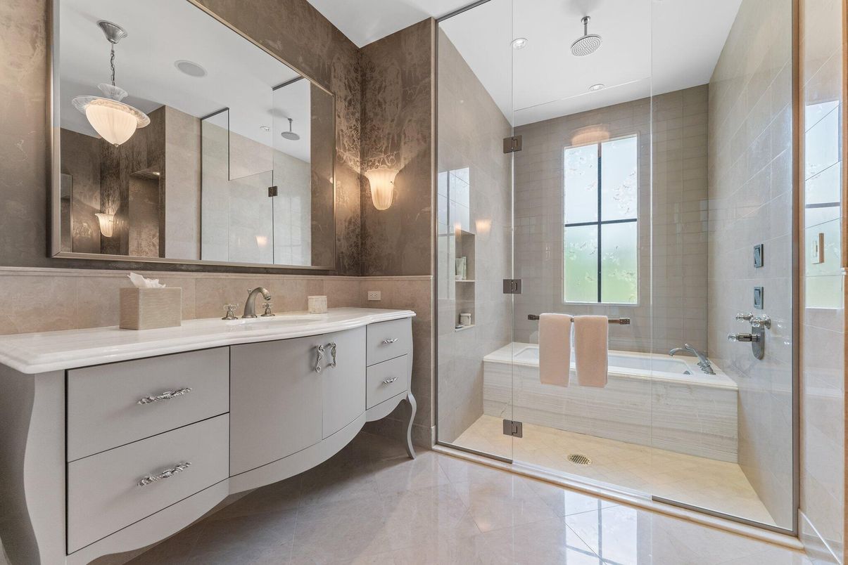 Bathroom, Glass Shower, Interior, Pendant Lights, Recessed Lighting