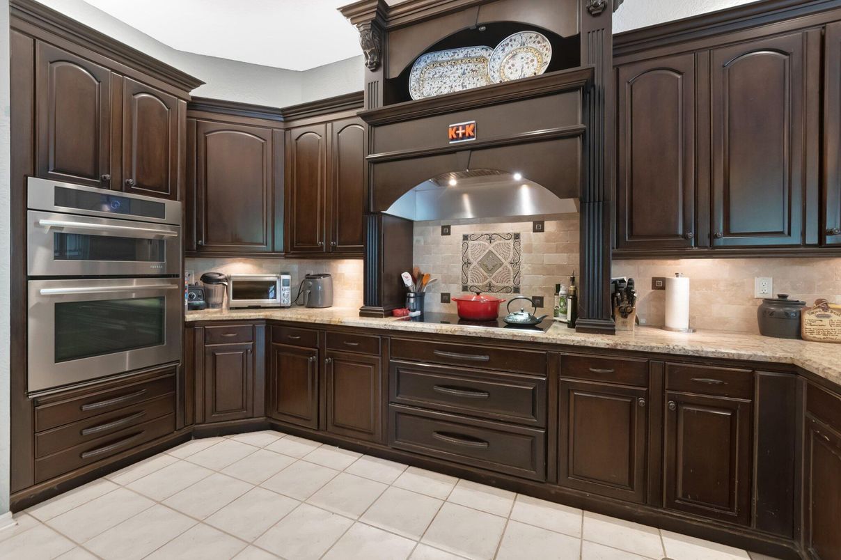 Interior, Kitchen, Stainless Steel Appliances