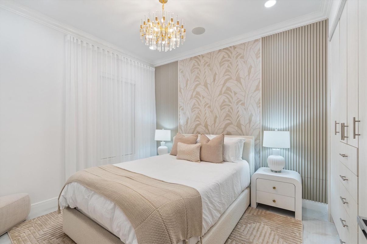 Bedroom, Interior, Recessed Lighting