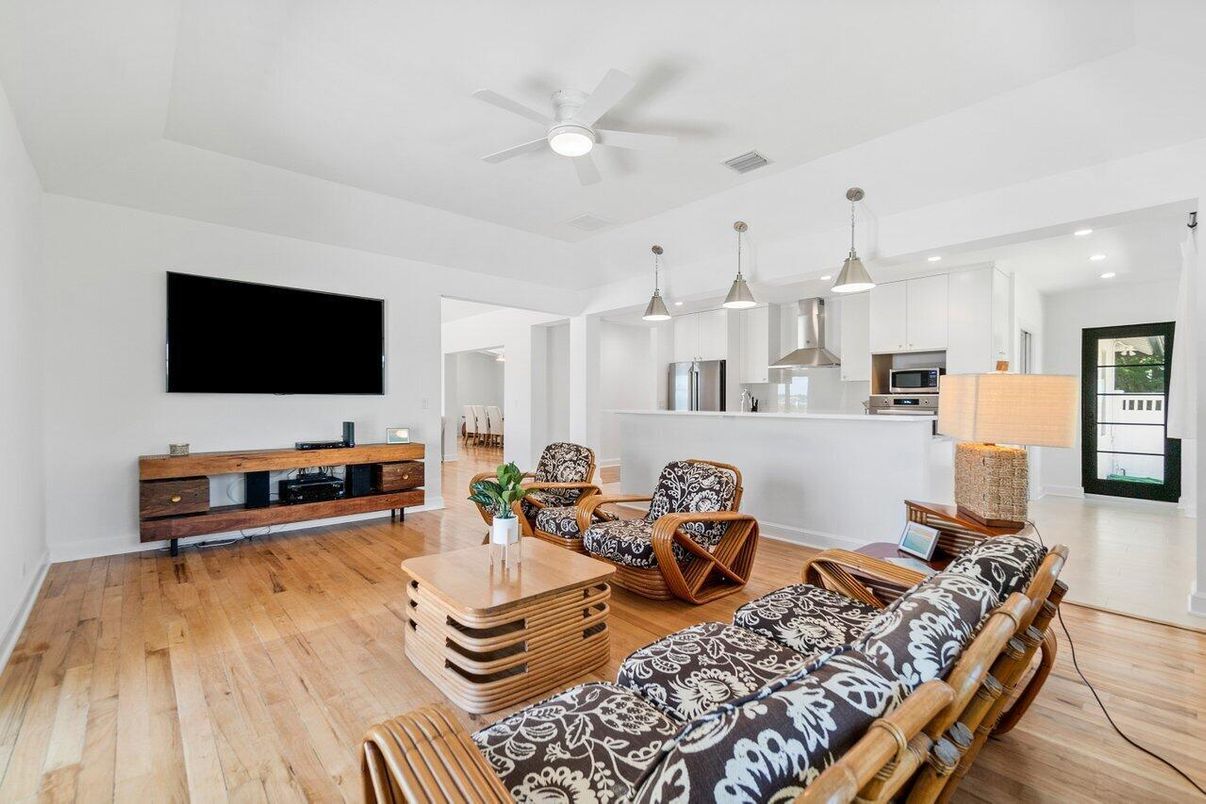 Interior, Kitchen, Living room, Pendant Lights, Recessed Lighting, Stainless Steel Appliances, Wood Texture Flooring