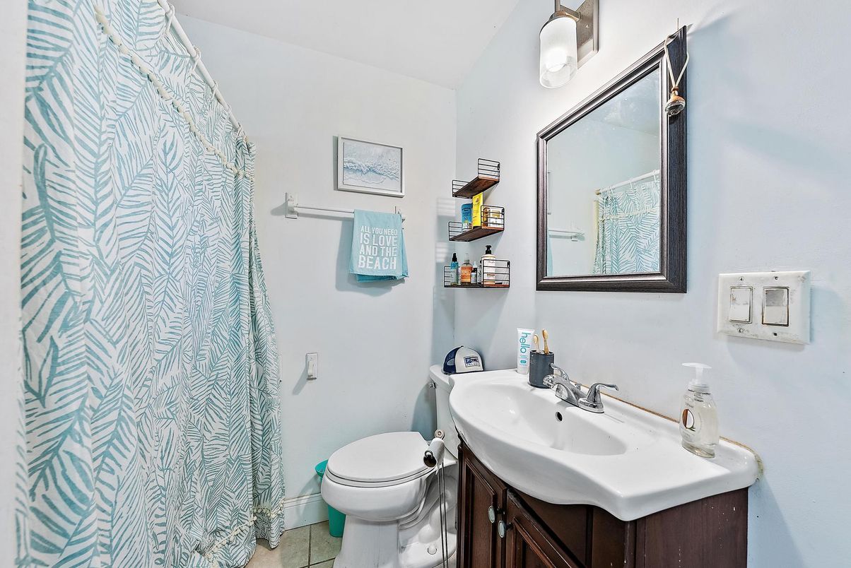 Bathroom, Interior
