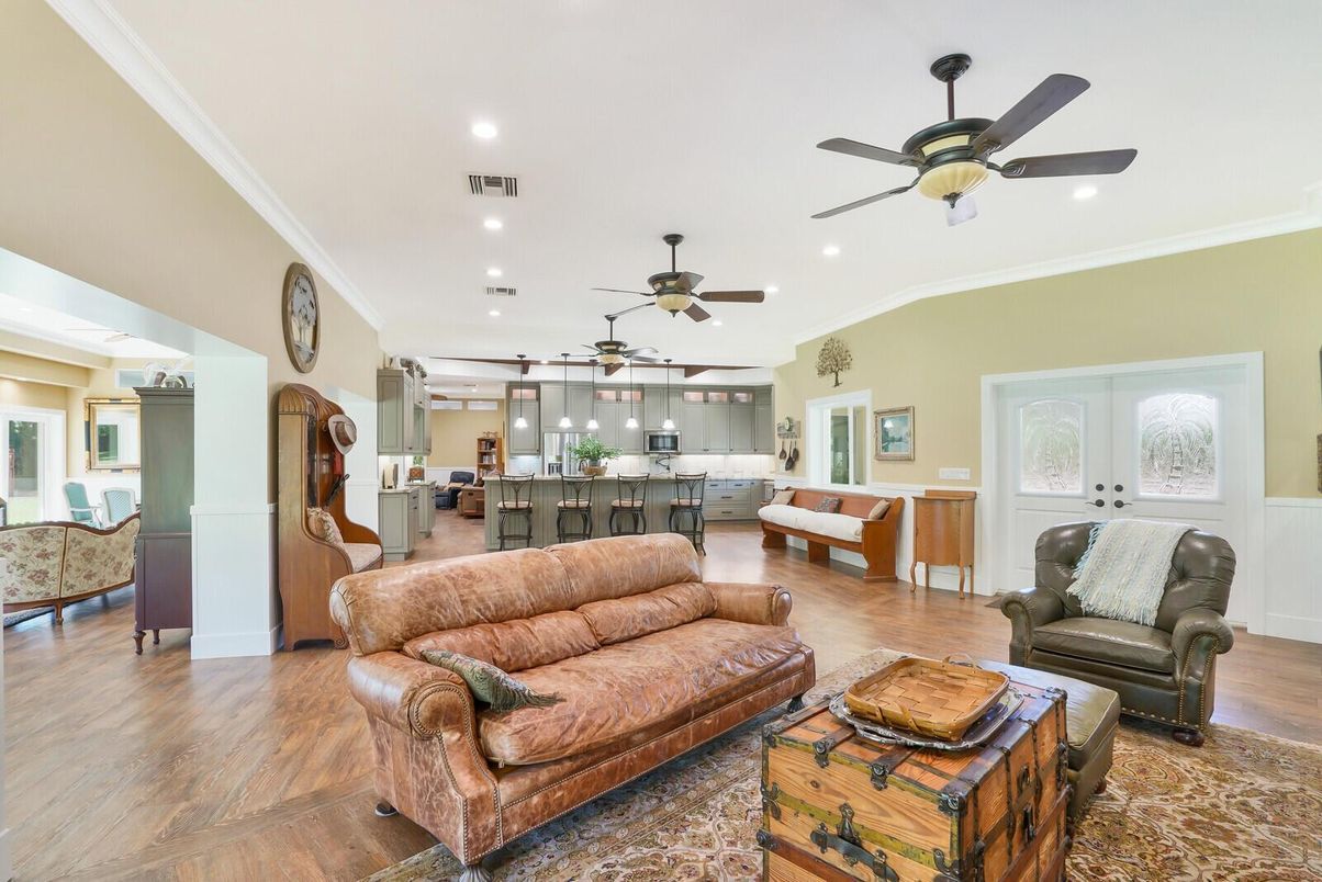 Interior, Kitchen, Living room, Recessed Lighting, Wood Texture Flooring