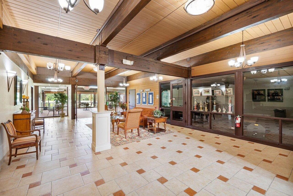 Chandelier, Dining room, Interior, Pendant Lights, Wooden Beams, Wooden Ceilings