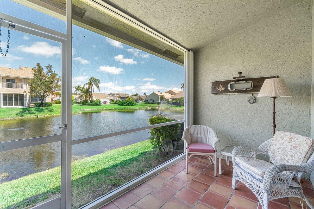 Interior, Sun Room, Water