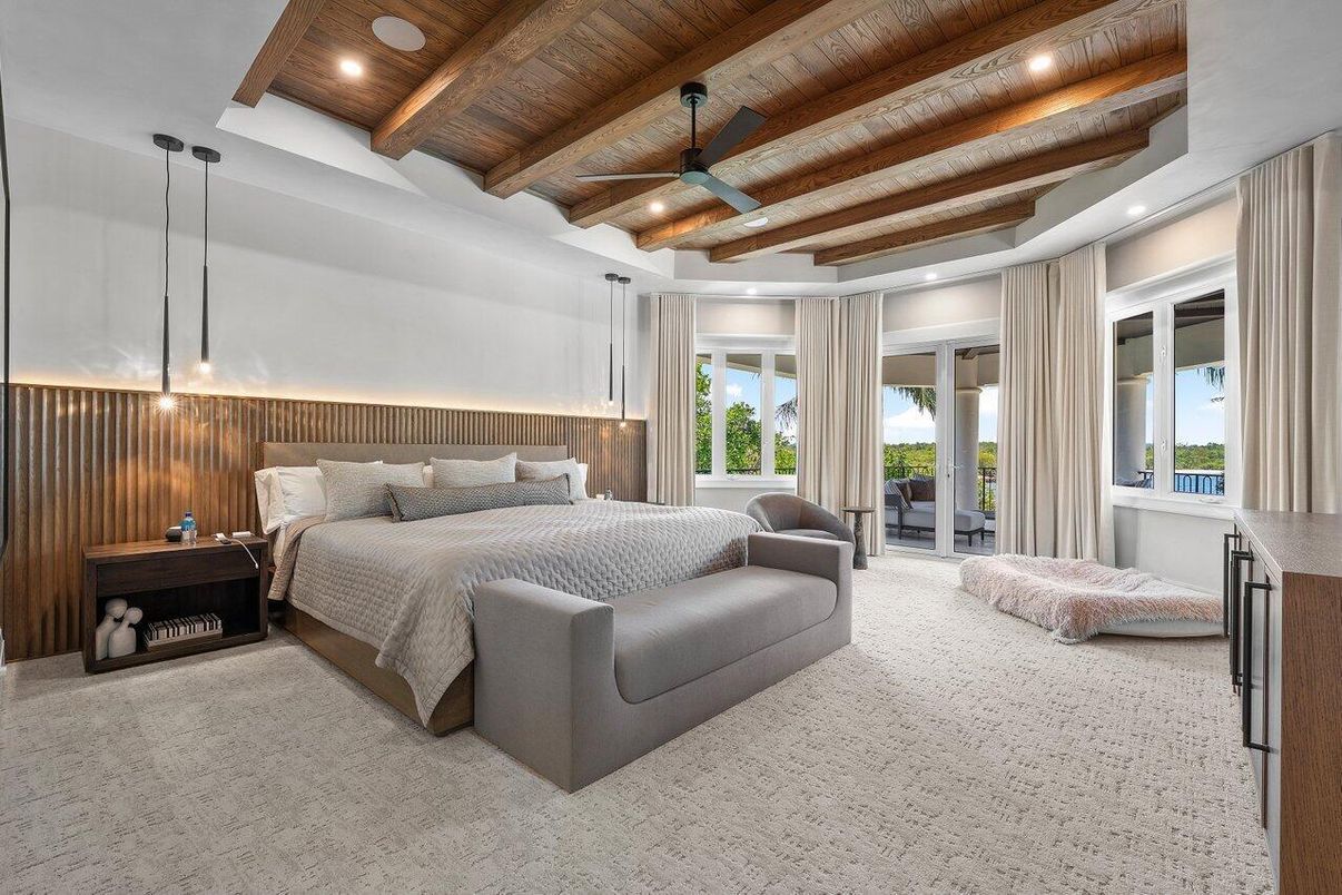 Bedroom, Interior, Pendant Lights, Recessed Lighting, Wooden Beams, Wooden Ceilings