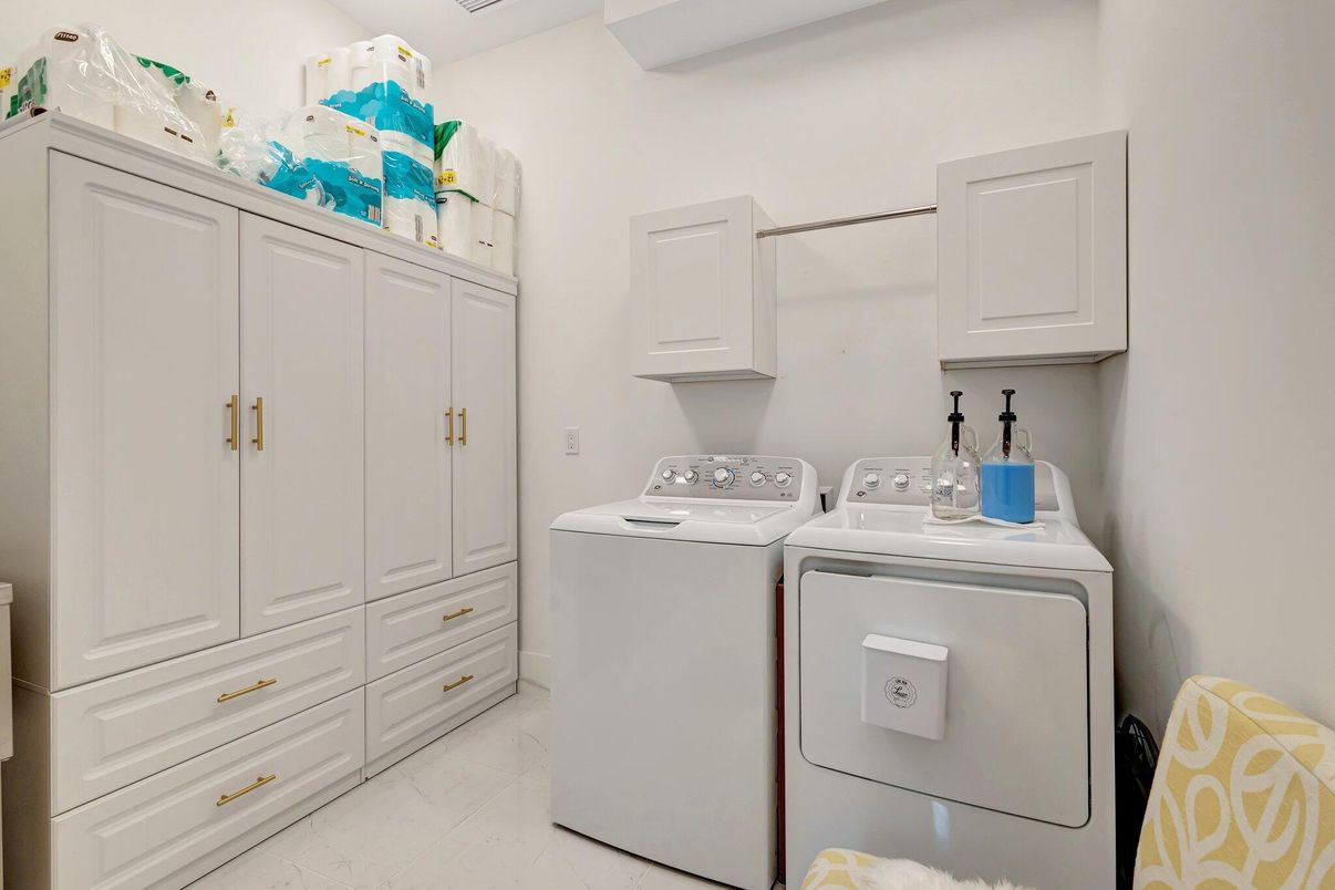 Interior, Washer