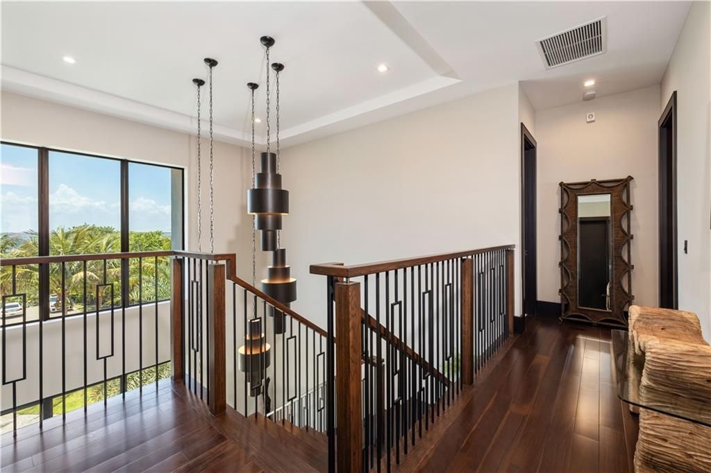 Interior, Pendant Lights, Recessed Lighting, Wood Texture Flooring
