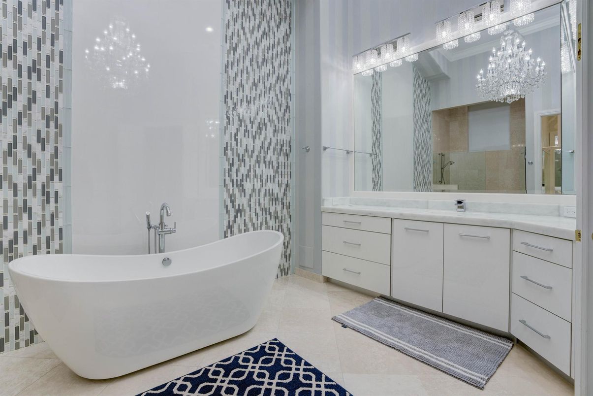 Bathroom, Dual Sink Vanities, Free Standing Baths, Interior