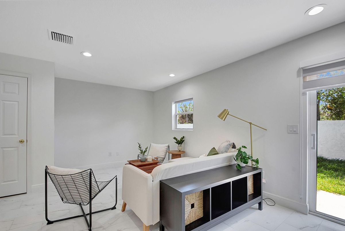 Bedroom, Interior, Marble, Recessed Lighting