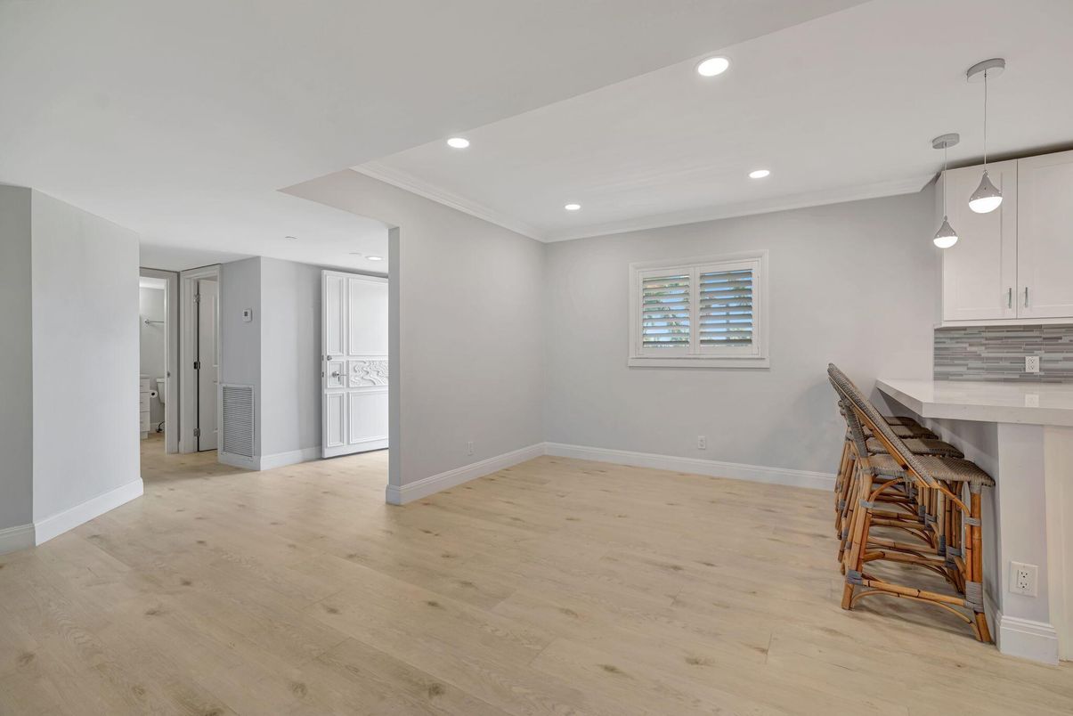 Empty room, Interior, Pendant Lights, Recessed Lighting, Wood Texture Flooring