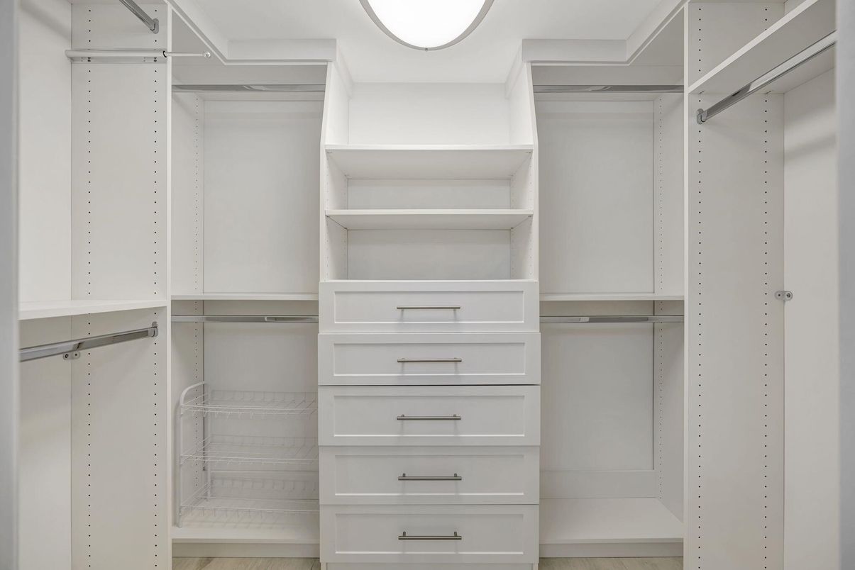 Interior, Recessed Lighting, Walk-in Closets