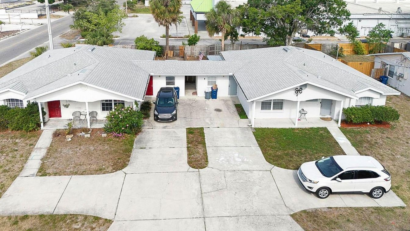 Exterior, Drone