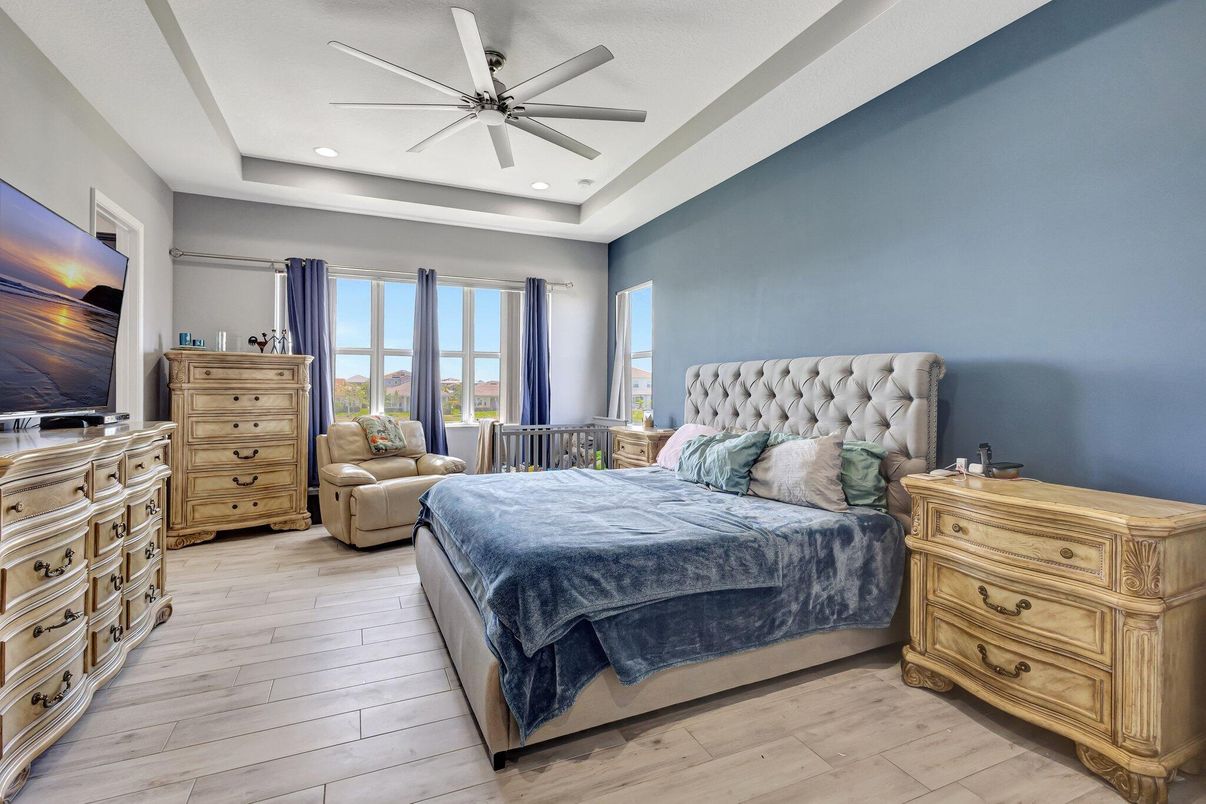 Bedroom, Interior, Recessed Lighting, Wood Texture Flooring