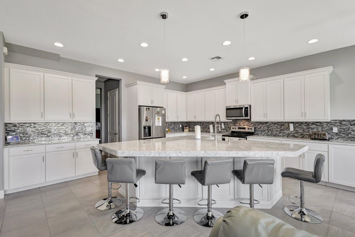 Interior, Kitchen, Pendant Lights, Recessed Lighting, Stainless Steel Appliances