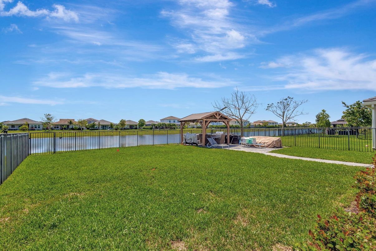 Backyard, Exterior, Water