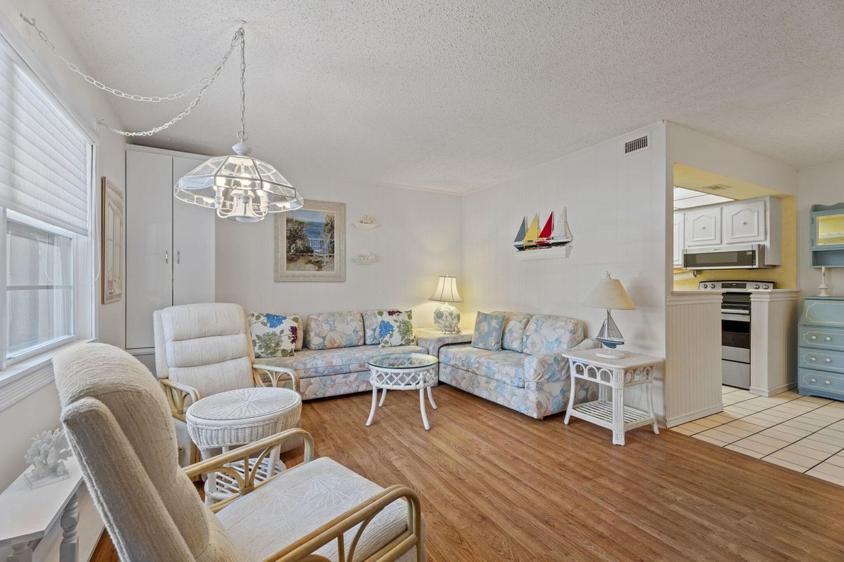 Interior, Kitchen, Living room, Pendant Lights, Stainless Steel Appliances, Wood Texture Flooring