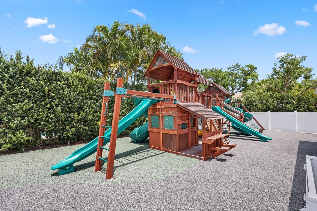 Backyard, Exterior, Playground