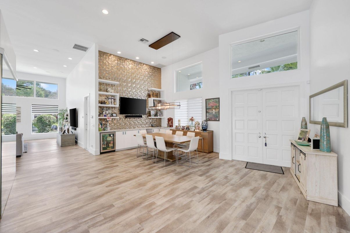 Dining room, Interior, Pendant Lights, Recessed Lighting, Wood Texture Flooring