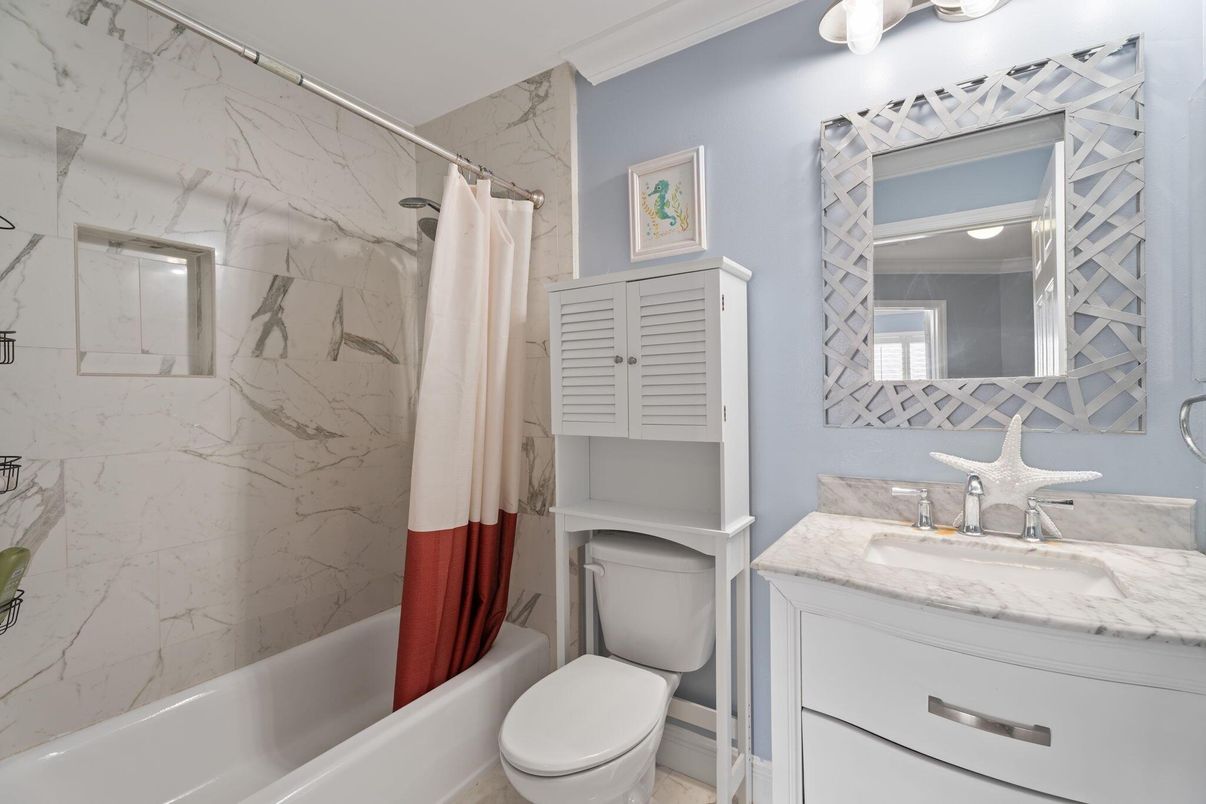 Bathroom, Interior, Marble Walls