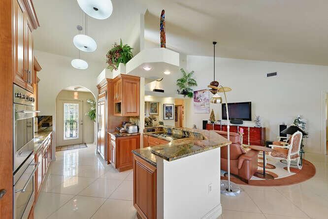 Interior, Kitchen, Living room, Pendant Lights, Recessed Lighting