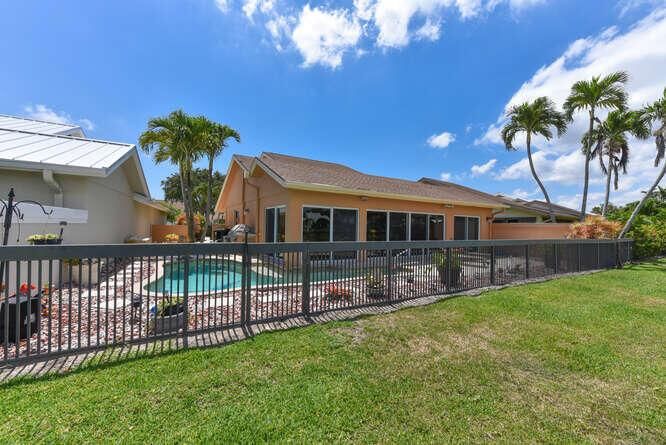 Backyard, Exterior, Pool