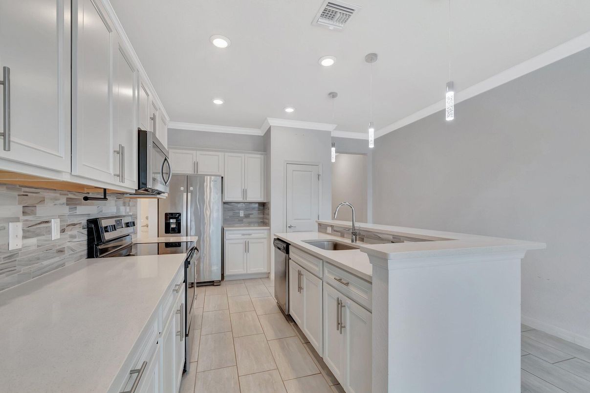 Interior, Kitchen, Pendant Lights, Recessed Lighting, Stainless Steel Appliances