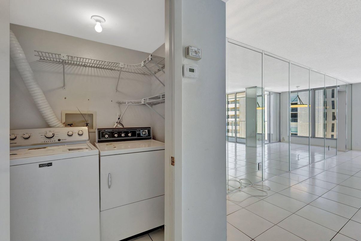 Interior, Utility Closets, Washer