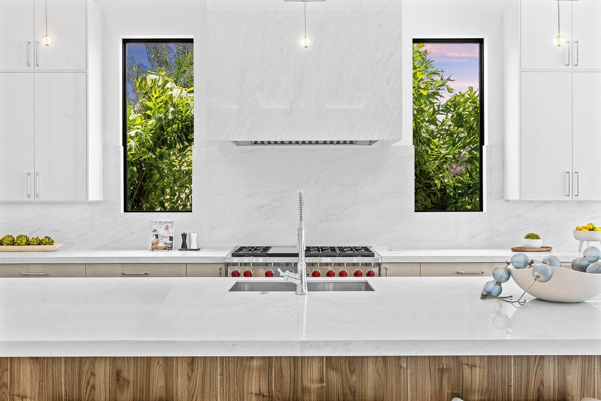 Interior, Kitchen, Marble Walls, Pendant Lights