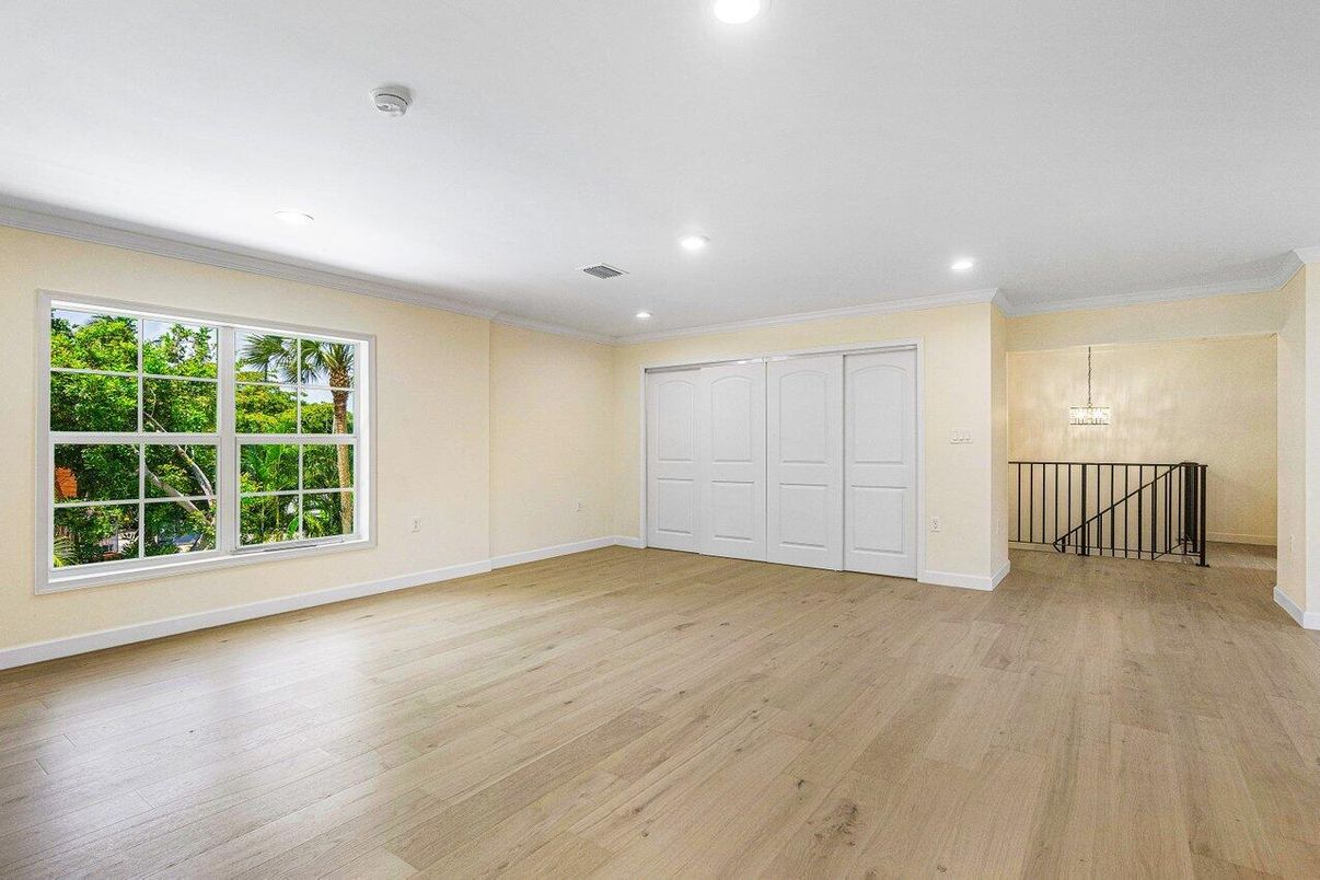 Empty room, Interior, Pendant Lights, Recessed Lighting, Wood Texture Flooring