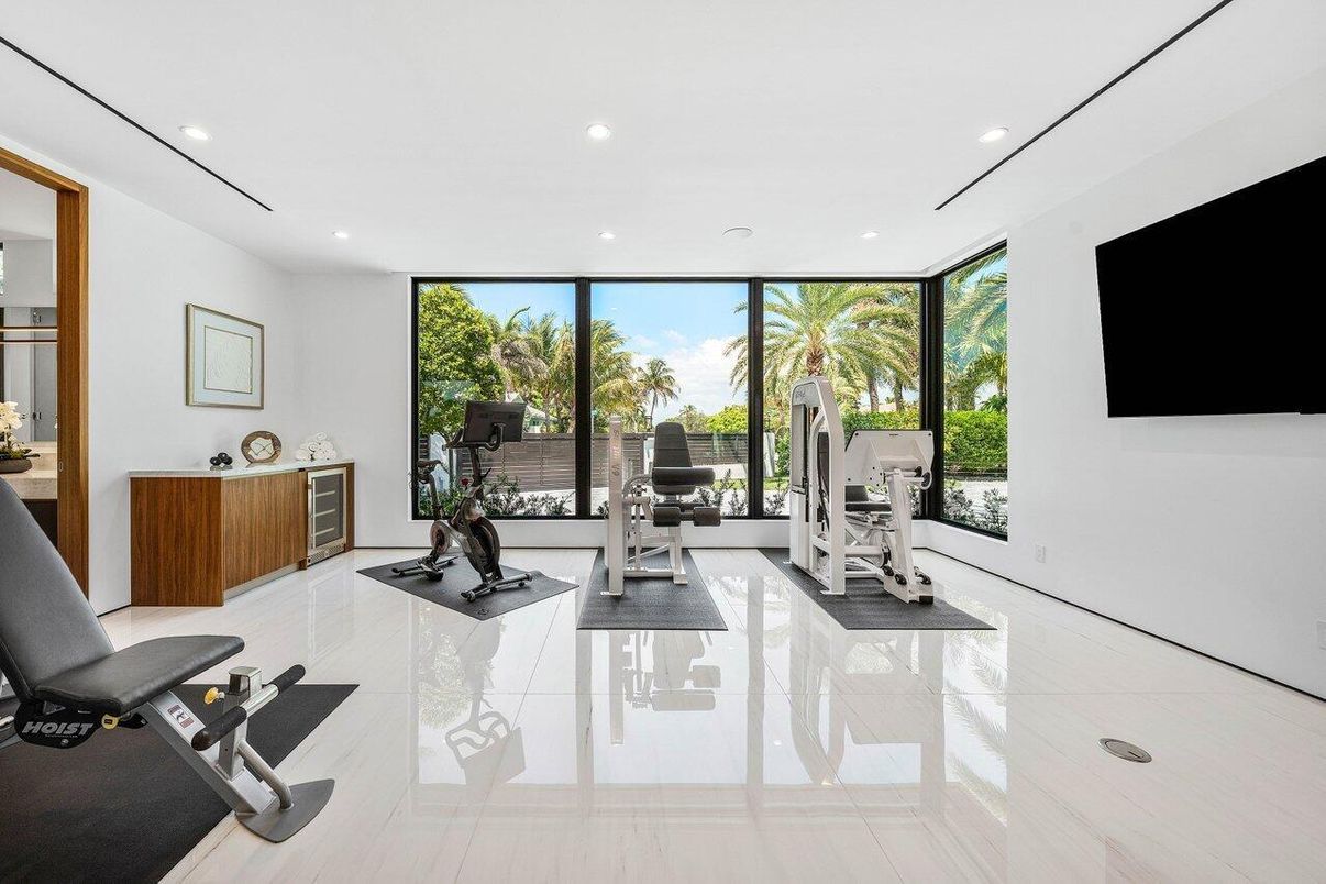 Fitness Equipment, Interior, Recessed Lighting