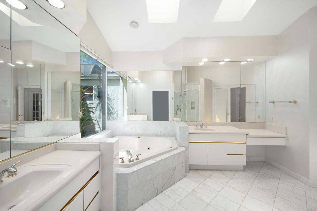Bathroom, Dual Sink Vanities, Interior, Marble, Recessed Lighting