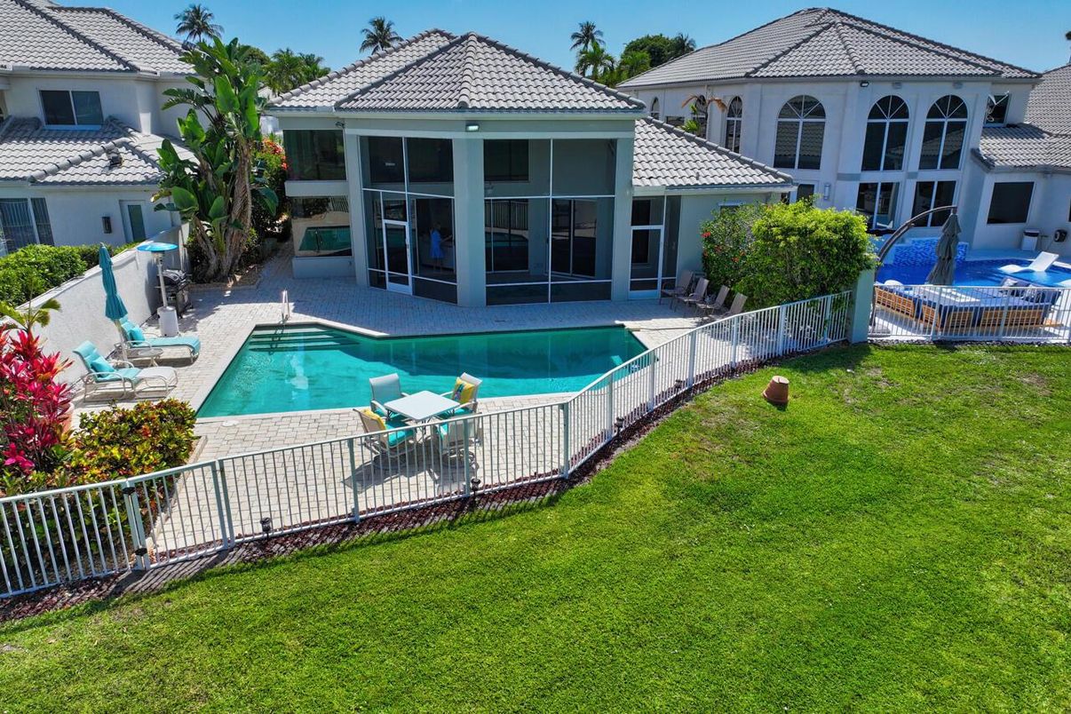 Backyard, Exterior, Pool