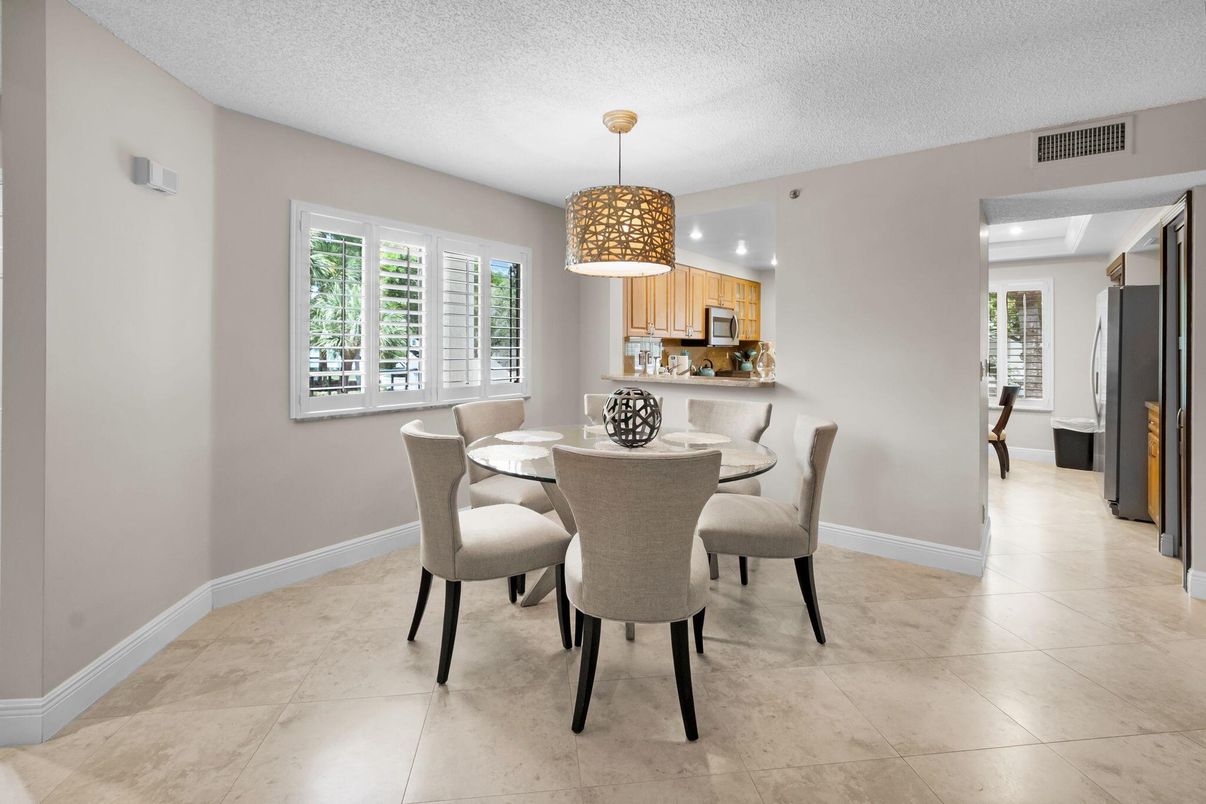 Dining room, Interior, Kitchen, Pendant Lights