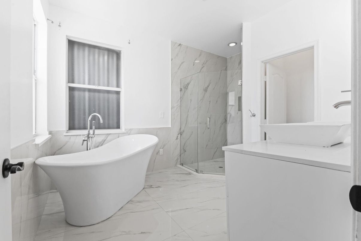 Bathroom, Free Standing Baths, Interior, Marble, Marble Walls, Recessed Lighting