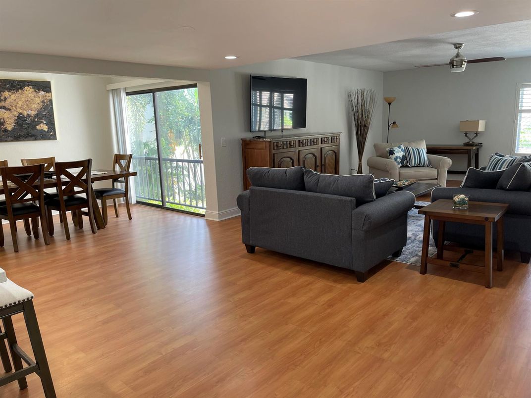 Dining room, Interior, Living room, Recessed Lighting, Wood Texture Flooring