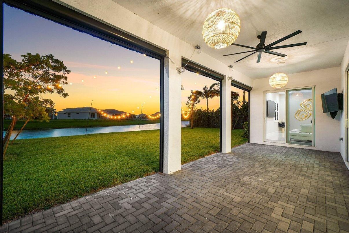 Backyard, Exterior, Water
