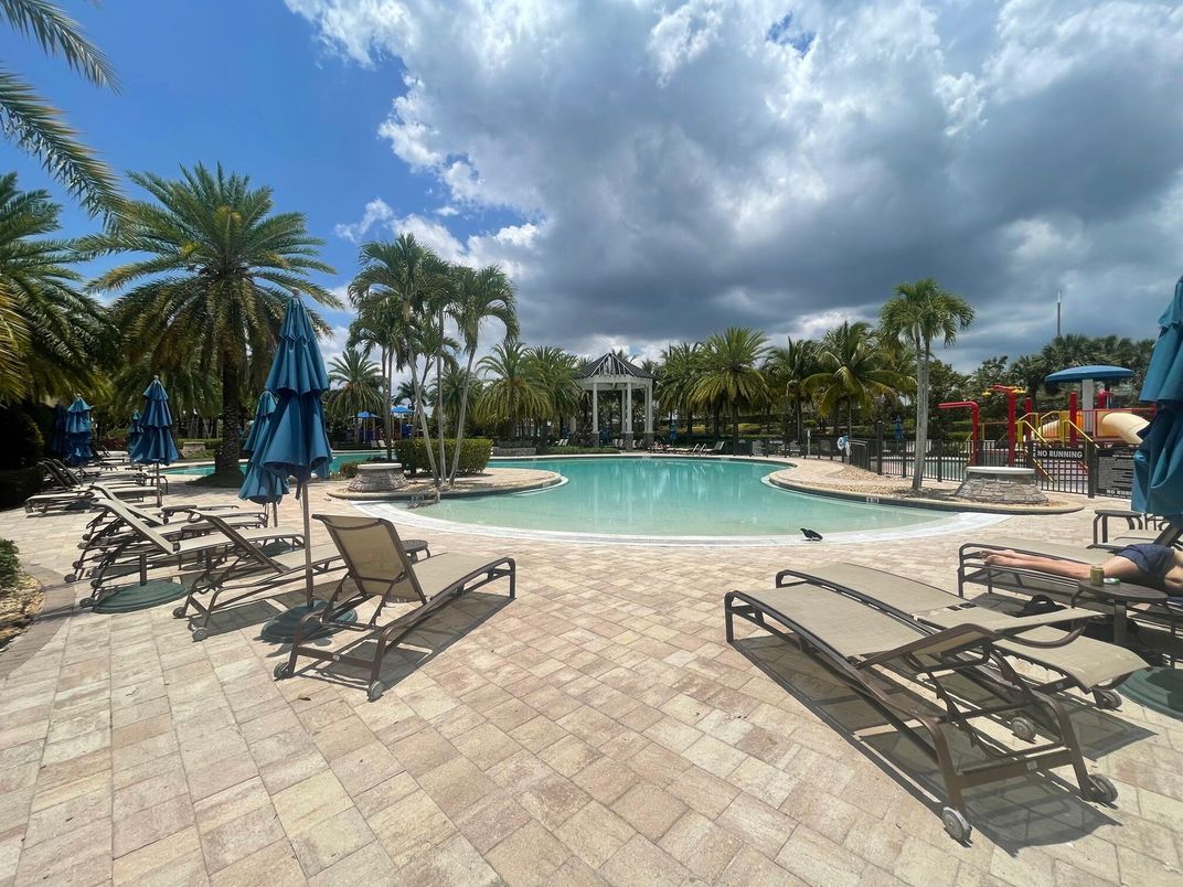 Exterior, Playground, Pool
