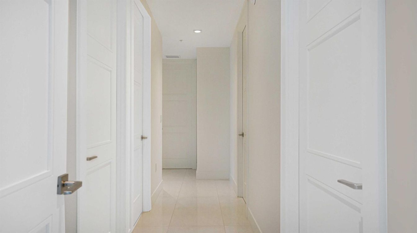 Interior, Recessed Lighting