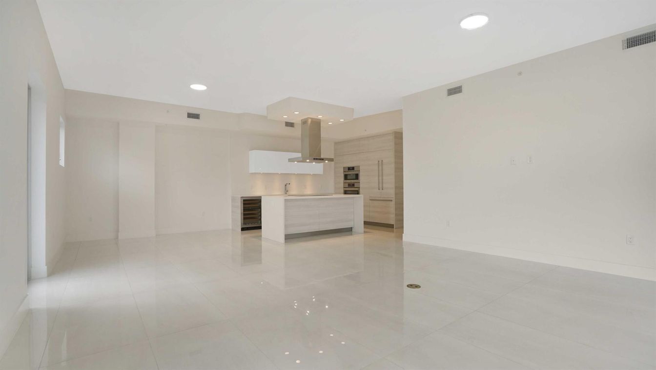 Empty room, Interior, Kitchen, Recessed Lighting