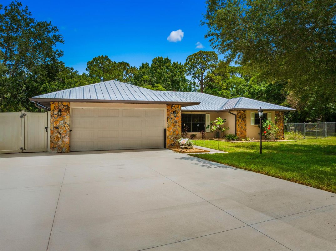 Attached, Backyard, Exterior, Facade, Ranch