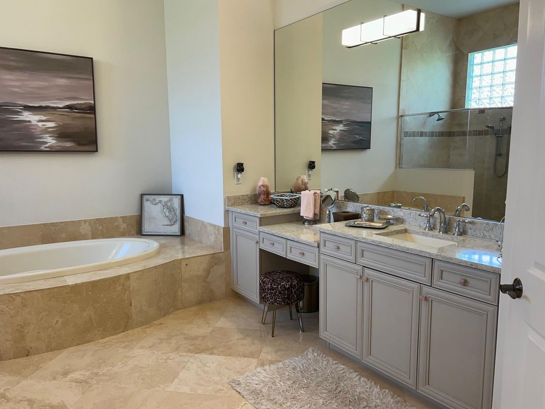 Bathroom, Dual Sink Vanities, Interior