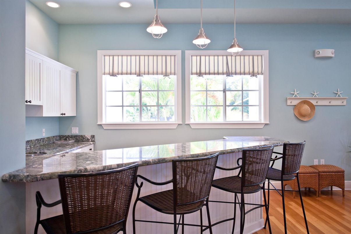 Interior, Pendant Lights, Recessed Lighting, Wood Texture Flooring