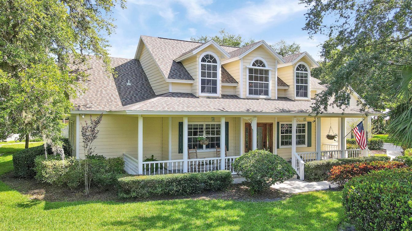 Exterior, Facade, Cape Cod